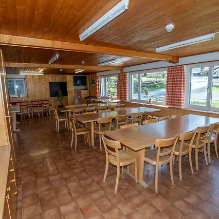 Pensiun Lischana بيت ضيافة *