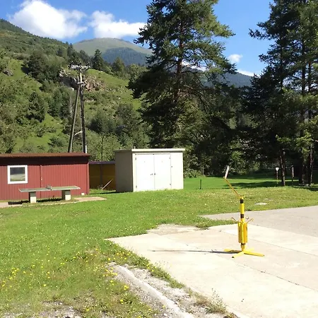 Pensiun Lischana Πανσιόν *