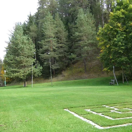 بيت ضيافة Pensiun Lischana