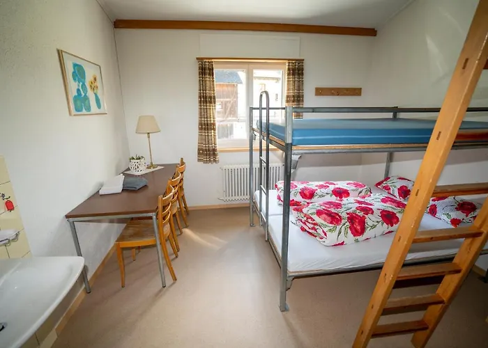 Pensiun Lischana Gasthof