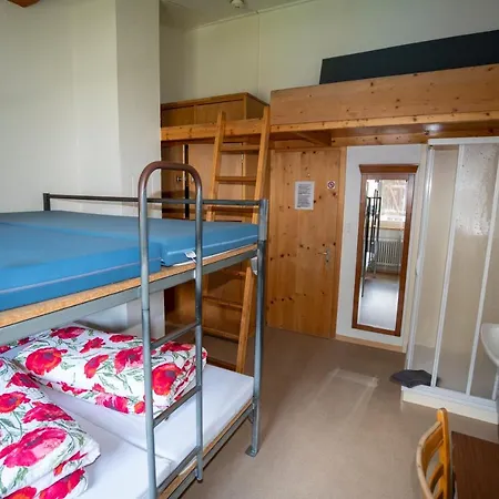 Pensiun Lischana * 散特