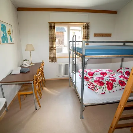 Pensiun Lischana 招待所