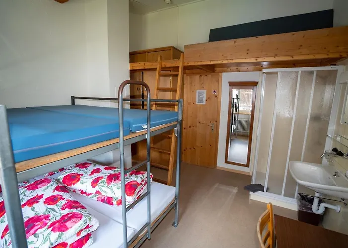 Pensiun Lischana * Зент