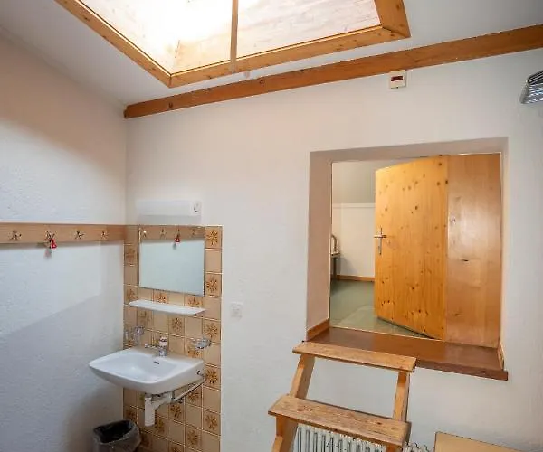 Гостевой дом Pensiun Lischana