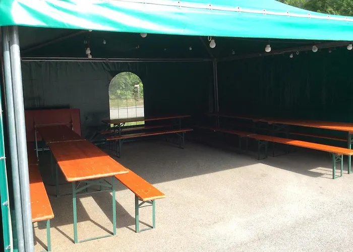 Pensiun Lischana Гостевой дом